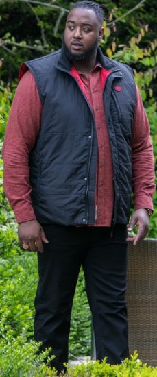 D555 FELIPE Zip Through Padded Gilet With Contrast Colour Lining And Rubber Badge Black - Jassen - Grote Maten Herenjassen