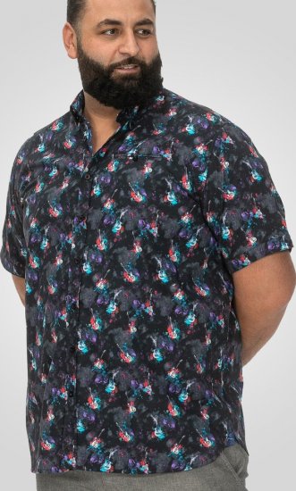 D555 Farnborough Short Sleeve Guitar AOP Shirt With Hidden Button Down Black - Hemden - Overhemden Grote Maten Heren
