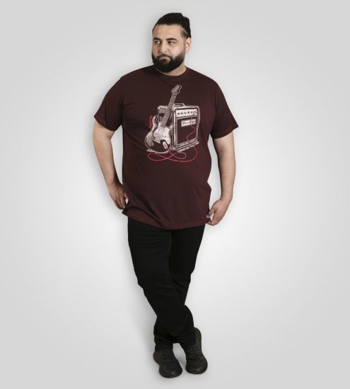 D555 Barnsley Guitar and Amp Crew Neck T-Shirt Burgundy - T-shirts - Grote Maten T-shirts Heren
