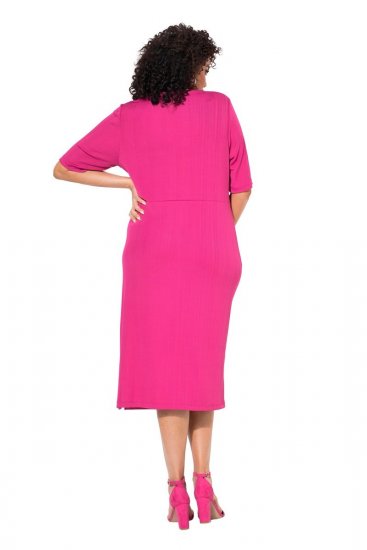 Ulla Popken 838765 Jersey jurk met korte mouwen en V-hals Roze - Kleedjes - Jurken in elke maat