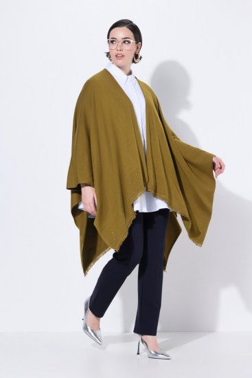 Ulla Popken 841117 Oversized gebreide poncho met strass Olijfgroen - Poncho's & capes - 