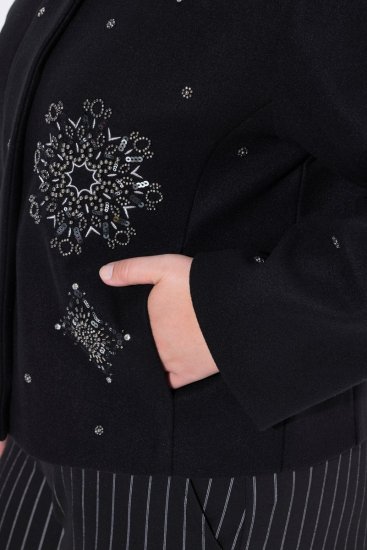 Ulla Popken 844839 Korte jas met sneeuwvlokborduursel Donkerblauw - Jassen - Grote maten jassen voor dames