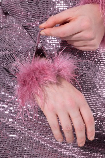 Ulla Popken 845145 Paillettenjurk met V-hals Roze - Avondjurken - Grote maten avondkleding