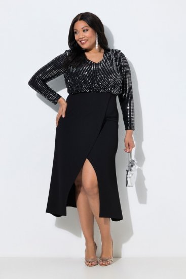 Ulla Popken 845151 Gestreepte jurk met V-hals Zwart - Avondjurken - Grote maten avondkleding