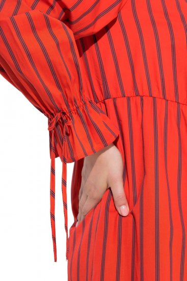 Ulla Popken 845863 Gestreepte midi-jurk met strikceintuur Koraal - Midi jurken - Midi-jurken in grote maten
