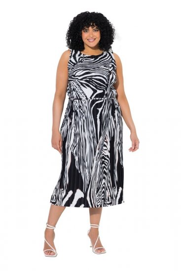 Ulla Popken 848948 Jurk met dierenprint Zwart - Zomerjurken - Grote maten zomerjurken voor dames