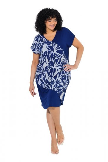 Ulla Popken 849033 Chiffon jurk met korte mouwen en V-hals Donkerblauw - Kleedjes - Jurken in elke maat