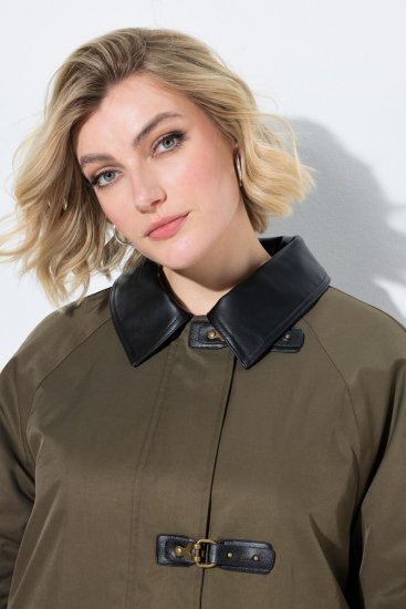 Ulla Popken 849246 Jas van imitatieleer Olijfgroen - Jassen - Grote maten jassen voor dames