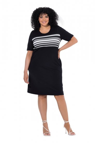 Ulla Popken 852079 Gestreepte T-shirtjurk Zwart - Kleedjes - Jurken in elke maat