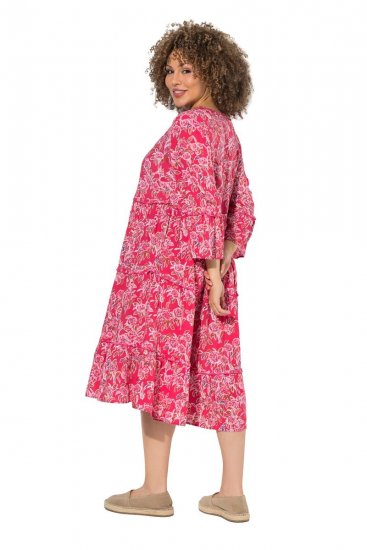 Ulla Popken 852841 Gebloemde jurk met ruches Magenta - Midi jurken - Midi-jurken in grote maten