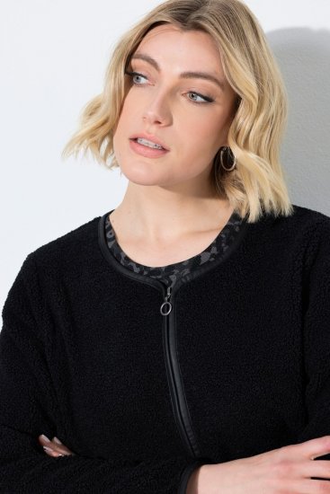 Ulla Popken 853685 Korte teddyjas met leerlook-bies Zwart - Jassen - Grote maten jassen voor dames