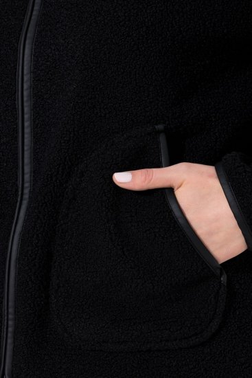 Ulla Popken 853685 Korte teddyjas met leerlook-bies Zwart - Jassen - Grote maten jassen voor dames