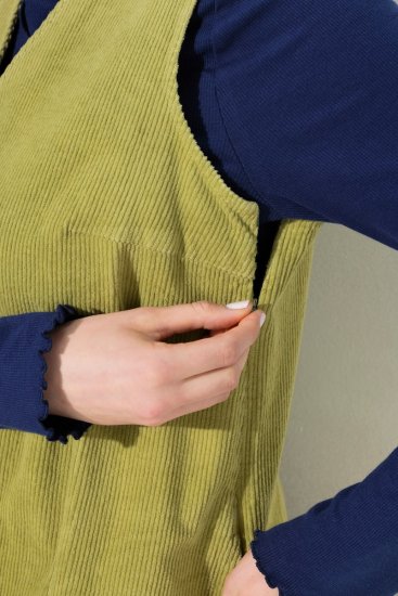 Ulla Popken 853697 Mouwloze corduroy jurk met zakken Lichtgroen - Zomerjurken - Grote maten zomerjurken voor dames