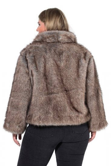 Ulla Popken 854617 Jas van imitatiebont Beige - Jassen - Grote maten jassen voor dames