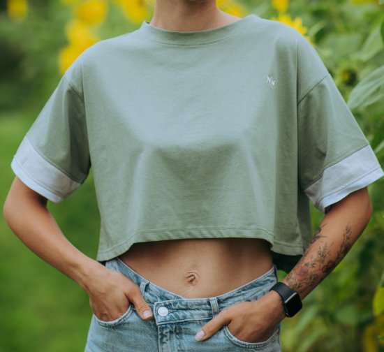 Nora Mikken AGNES Crop Top Green - T-shirts - 