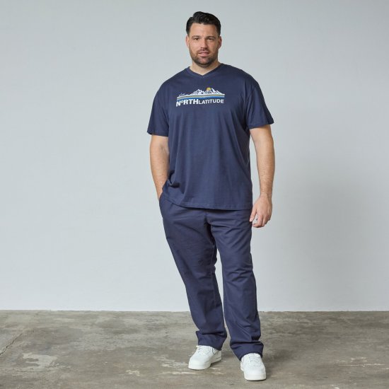 North Latitude Mountain T-Shirt V-Neck Navyblauw - TALL T-shirts - Extra lange T-shirts voor heren