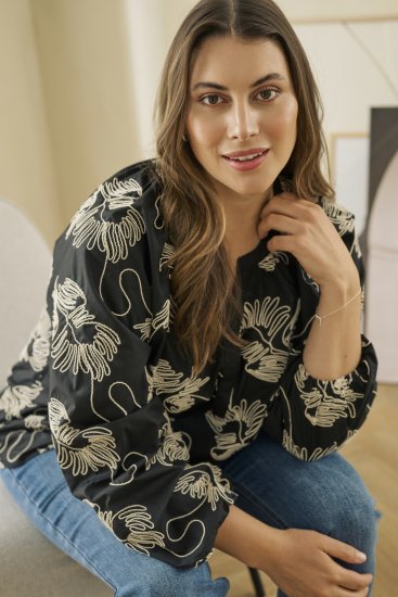 Kaffe Curve Kimmie Blouse Black Chalk Embroidery - Blouses - 