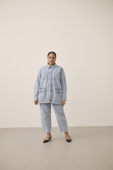 Kaffe Curve Ninna Casual Jacket Light Blue Washed - Jassen - 