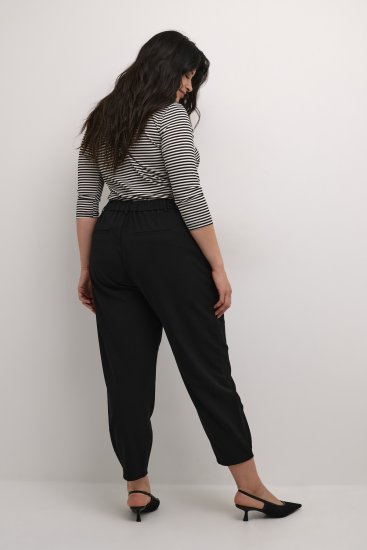 Kaffe Curve Merla Broek Diepzwart - Jeans & Broeken in Grote Maten – Plus Size - 